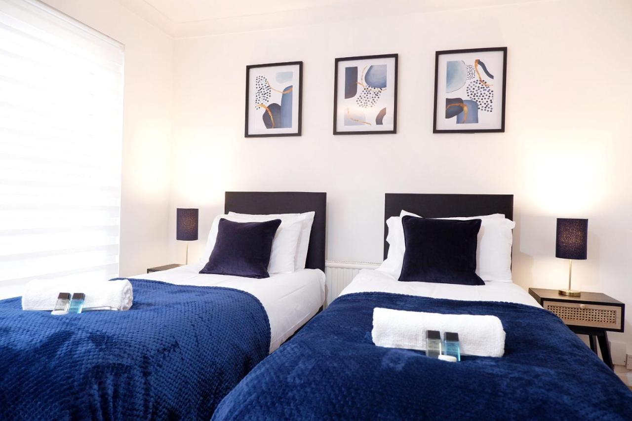 Comfortable And Cozy 4-Bedroom House Near The Hospital CBG Екстериор снимка