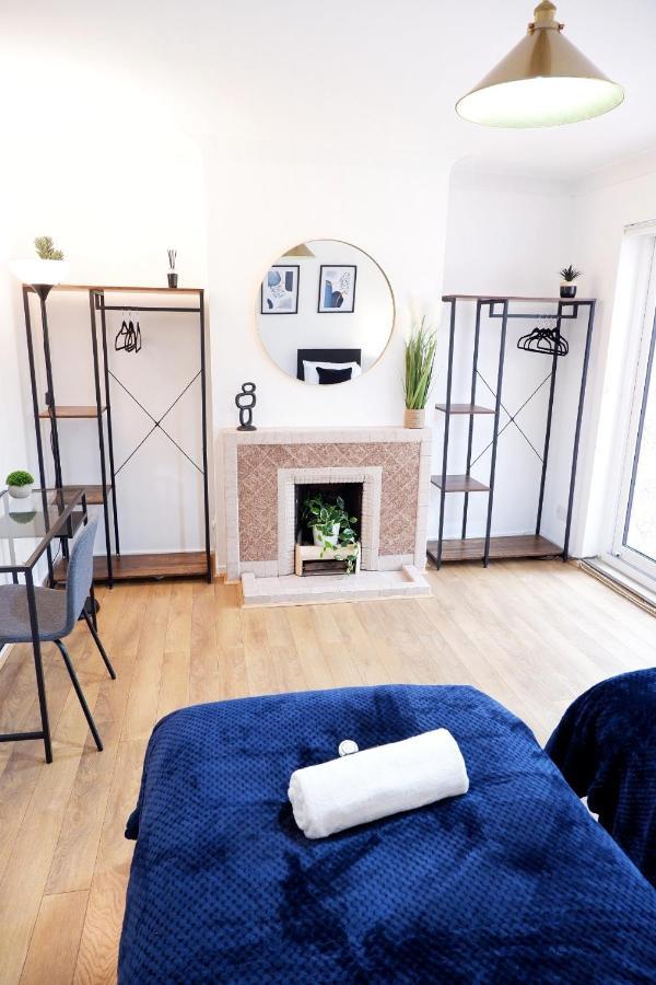Comfortable And Cozy 4-Bedroom House Near The Hospital CBG Екстериор снимка