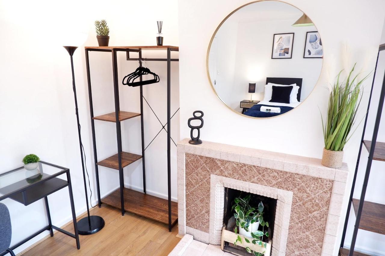 Comfortable And Cozy 4-Bedroom House Near The Hospital CBG Екстериор снимка