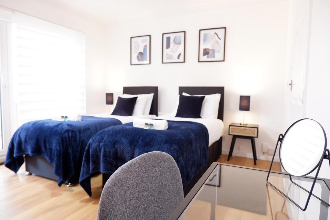 Comfortable And Cozy 4-Bedroom House Near The Hospital CBG Екстериор снимка
